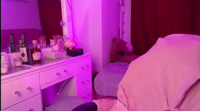 Snapshot of Beamber_ chatting on 01.11.25 Beamber  online show from 01.11.25