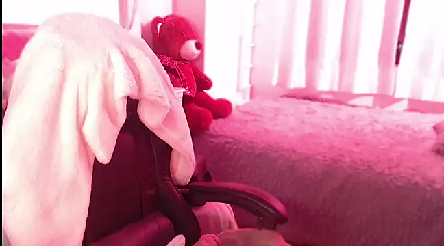 Snapshot of Beamber_ chatting on 03.04.25 Beamber  online show from 03.04.25