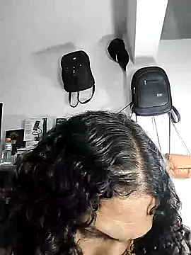 Snapshot of Corina_hot chatting on 01.05.25 Corina hot online show from 01.05.25