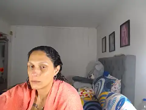 Snapshot of Corina_hot chatting on 02.06.25 Corina hot online show from 02.06.25