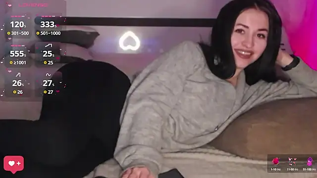 Snapshot of VioletCatt chatting on 02.26.25 VioletCatt online show from 02.26.25