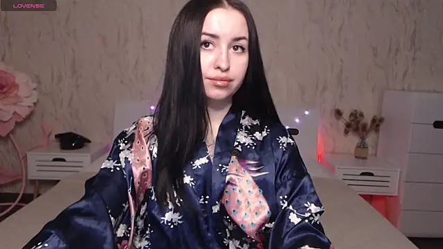Snapshot of VioletCatt chatting on 03.14.25 VioletCatt online show from 03.14.25