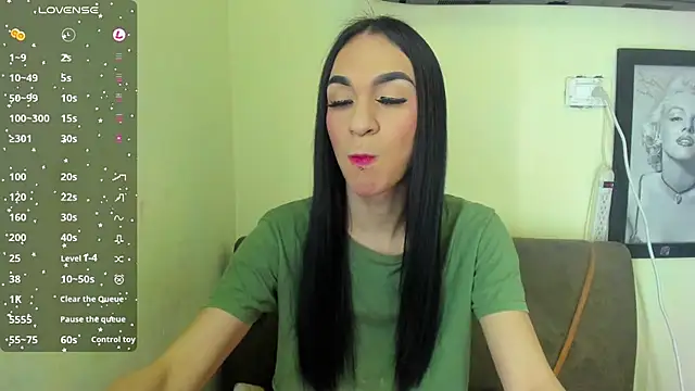 Snapshot of Mia_thompson_19 chatting on 12.03.24 Mia thompson 19 online show from 12.03.24