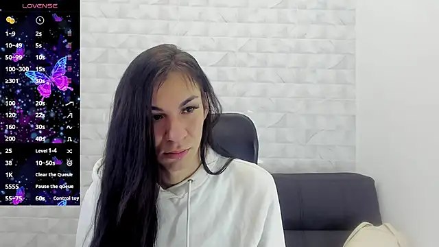 Snapshot of Mia_thompson_19 chatting on 02.08.25 Mia thompson 19 online show from 02.08.25