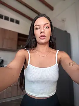 Snapshot of Sammantha_Grey chatting on 03.04.25 Sammantha Grey online show from 03.04.25