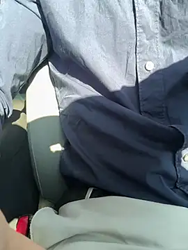 Snapshot of hotisraeli chatting on 01.01.25 hotisraeli online show from 01.01.25