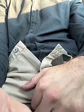 Snapshot of hotisraeli chatting on 01.13.25 hotisraeli online show from 01.13.25