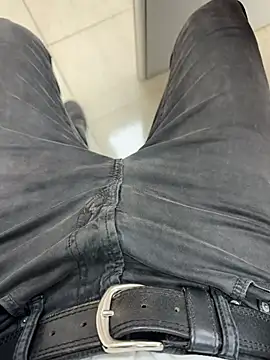 Snapshot of hotisraeli chatting on 01.16.25 hotisraeli online show from 01.16.25