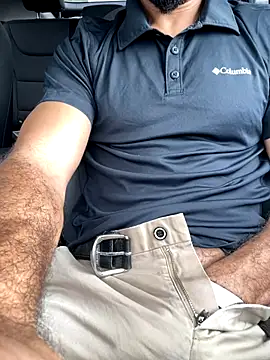 Snapshot of hotisraeli chatting on 10.12.25 hotisraeli online show from 10.12.25