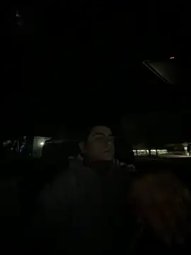 Snapshot of elwhite1996 chatting on 11.15.25 elwhite1996 online show from 11.15.25