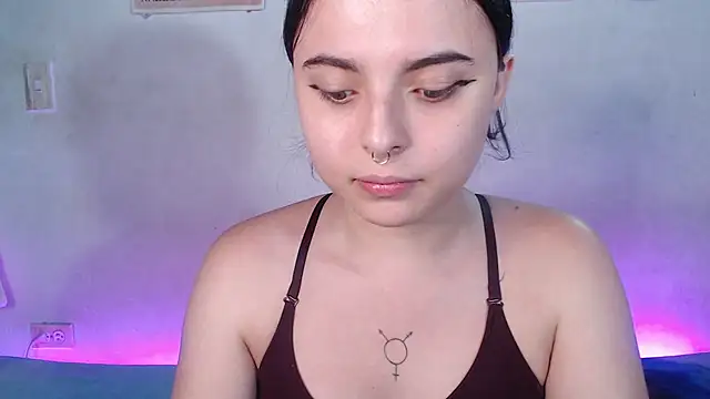 Snapshot of elizabethtaylorxxx chatting on 01.18.25 elizabethtaylorxxx online show from 01.18.25