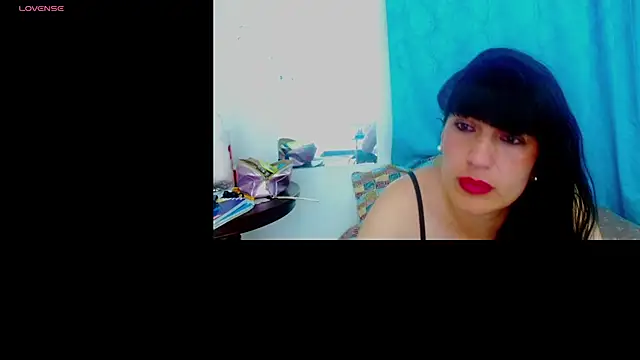 Snapshot of cristina_connor chatting on 10.27.25 cristina connor online show from 10.27.25