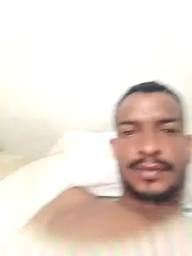 Snapshot of Ursonego chatting on 09.26.25 Ursonego online show from 09.26.25