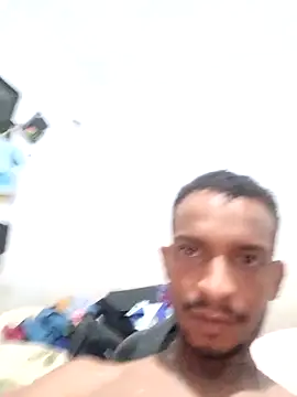 Snapshot of Ursonego chatting on 11.05.25 Ursonego online show from 11.05.25