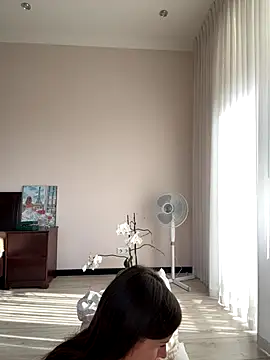 Hott Lolla online show from 09.23.25