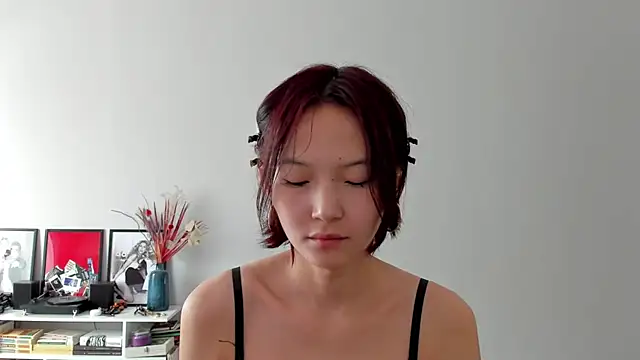 Snapshot of ailey_chao chatting on 09.26.25 ailey chao online show from 09.26.25