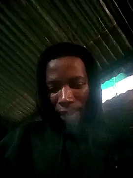 Snapshot of Lukhel chatting on 03.20.25 Lukhel online show from 03.20.25