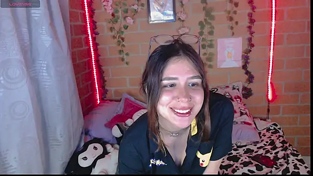 Snapshot of candypaint_7u7 chatting on 10.02.25 candypaint 7u7 online show from 10.02.25