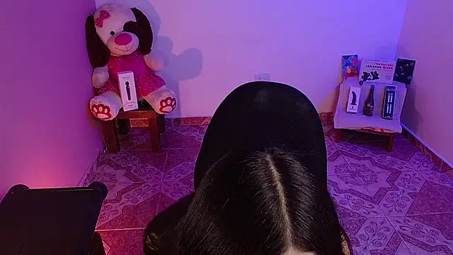 Snapshot of fluffy_peit16 chatting on 12.03.24 fluffy peit16 online show from 12.03.24