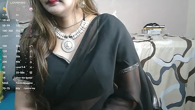 Snapshot of Jass-Karan chatting on 03.08.25 Jass-Karan online show from 03.08.25