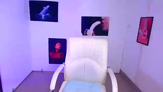 Loren Moa online show from 12.30.24