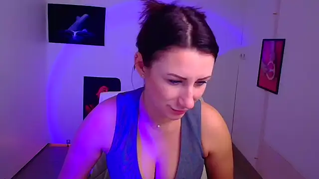 Loren Moa online show from 01.21.25