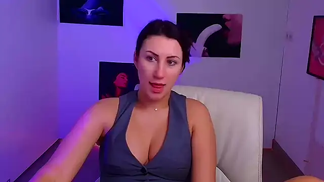 Loren Moa online show from 01.21.25