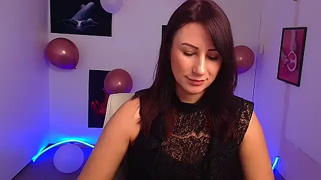 Loren Moa online show from 03.05.25