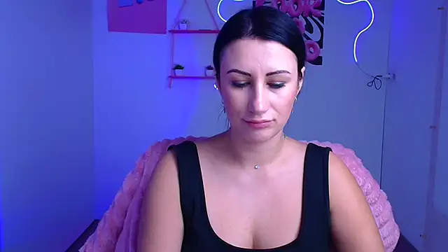 Loren Moa online show from 11.21.25