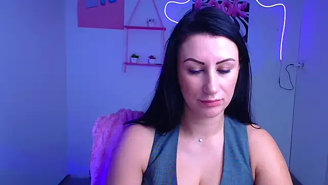 Loren Moa online show from 11.29.25