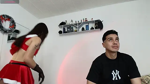 HotCouple 697 online show from 12.15.24