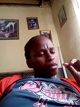 Snapshot of Nomawethu2002 chatting on 10.31.25 Nomawethu2002 online show from 10.31.25