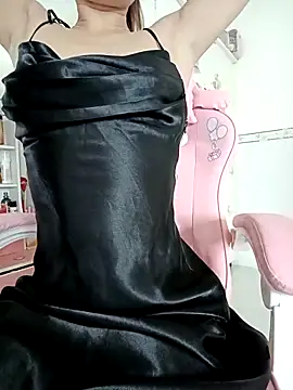 Snapshot of ___Erin___ chatting on 02.20.25 Erin online show from 02.20.25