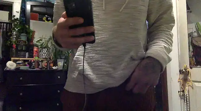 Snapshot of Robriguezxxx chatting on 12.04.24 Robriguezxxx online show from 12.04.24