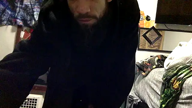 Snapshot of Robriguezxxx chatting on 01.15.25 Robriguezxxx online show from 01.15.25