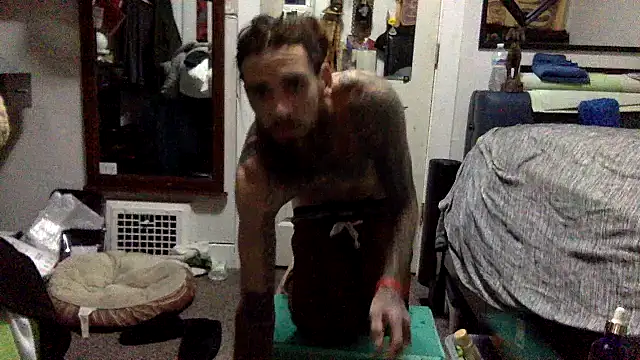 Snapshot of Robriguezxxx chatting on 01.20.25 Robriguezxxx online show from 01.20.25