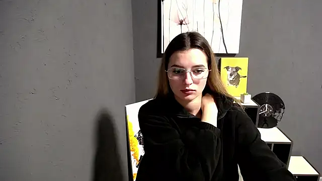 lady olivia  online show from 11.18.25