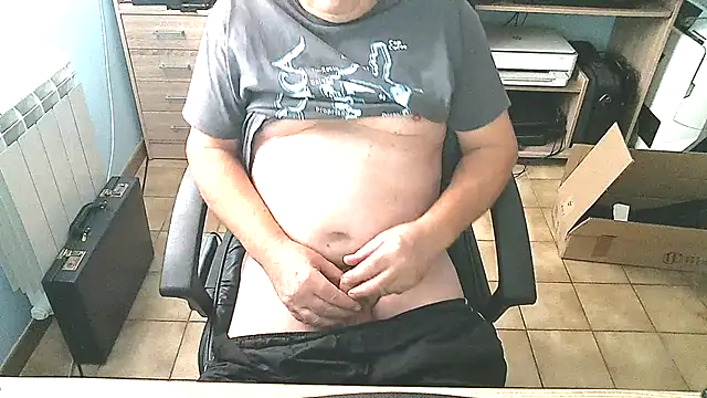 Snapshot of urick10500 chatting on 11.14.25 urick10500 online show from 11.14.25