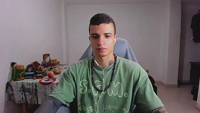 Snapshot of Balo_lovers chatting on 01.25.25 Balo lovers online show from 01.25.25