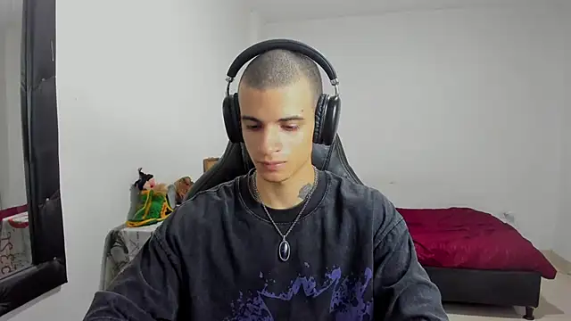 Snapshot of Balo_lovers chatting on 03.07.25 Balo lovers online show from 03.07.25