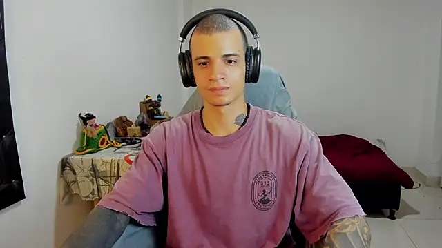 Snapshot of Balo_lovers chatting on 03.10.25 Balo lovers online show from 03.10.25