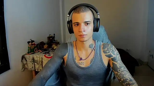 Snapshot of Balo_lovers chatting on 03.12.25 Balo lovers online show from 03.12.25