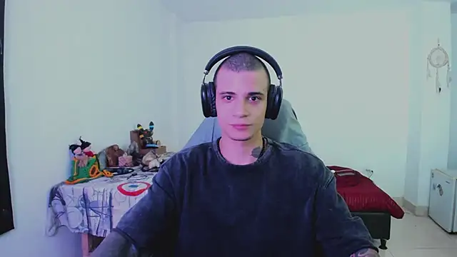 Snapshot of Balo_lovers chatting on 03.12.25 Balo lovers online show from 03.12.25