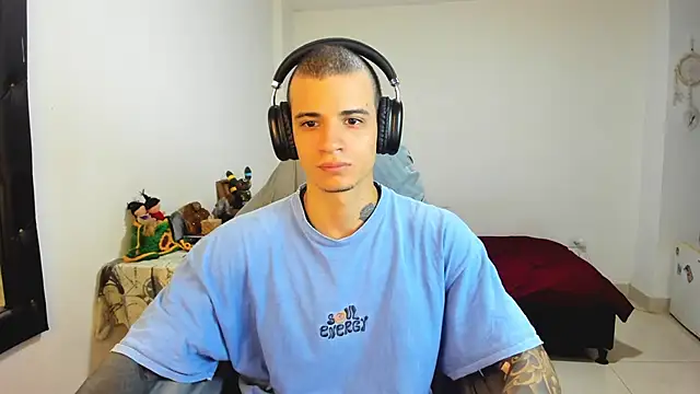 Snapshot of Balo_lovers chatting on 03.13.25 Balo lovers online show from 03.13.25