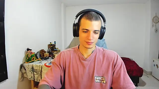 Snapshot of Balo_lovers chatting on 03.17.25 Balo lovers online show from 03.17.25