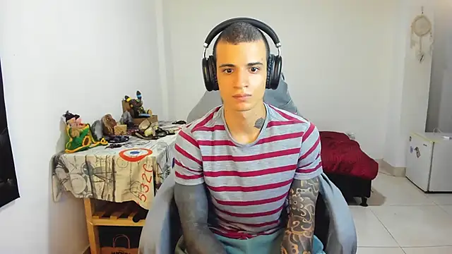 Snapshot of Balo_lovers chatting on 03.20.25 Balo lovers online show from 03.20.25