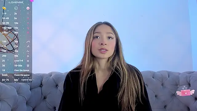 Victoria Adams14 online show from 01.28.25