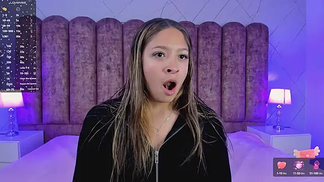 Victoria Adams14 online show from 02.21.25