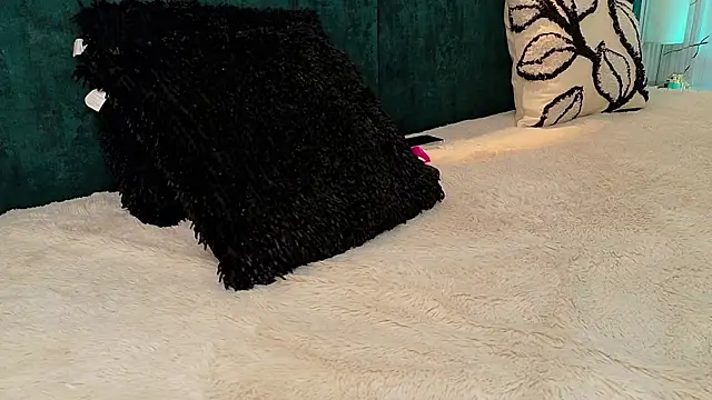 Snapshot of kataleyandliam chatting on 10.17.25 kataleyandliam online show from 10.17.25