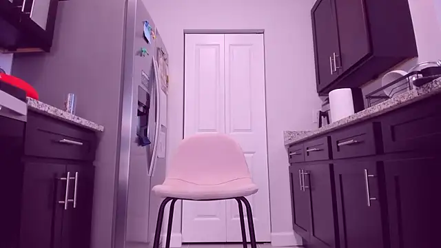 AngieDaniels1 online show from 11.12.25